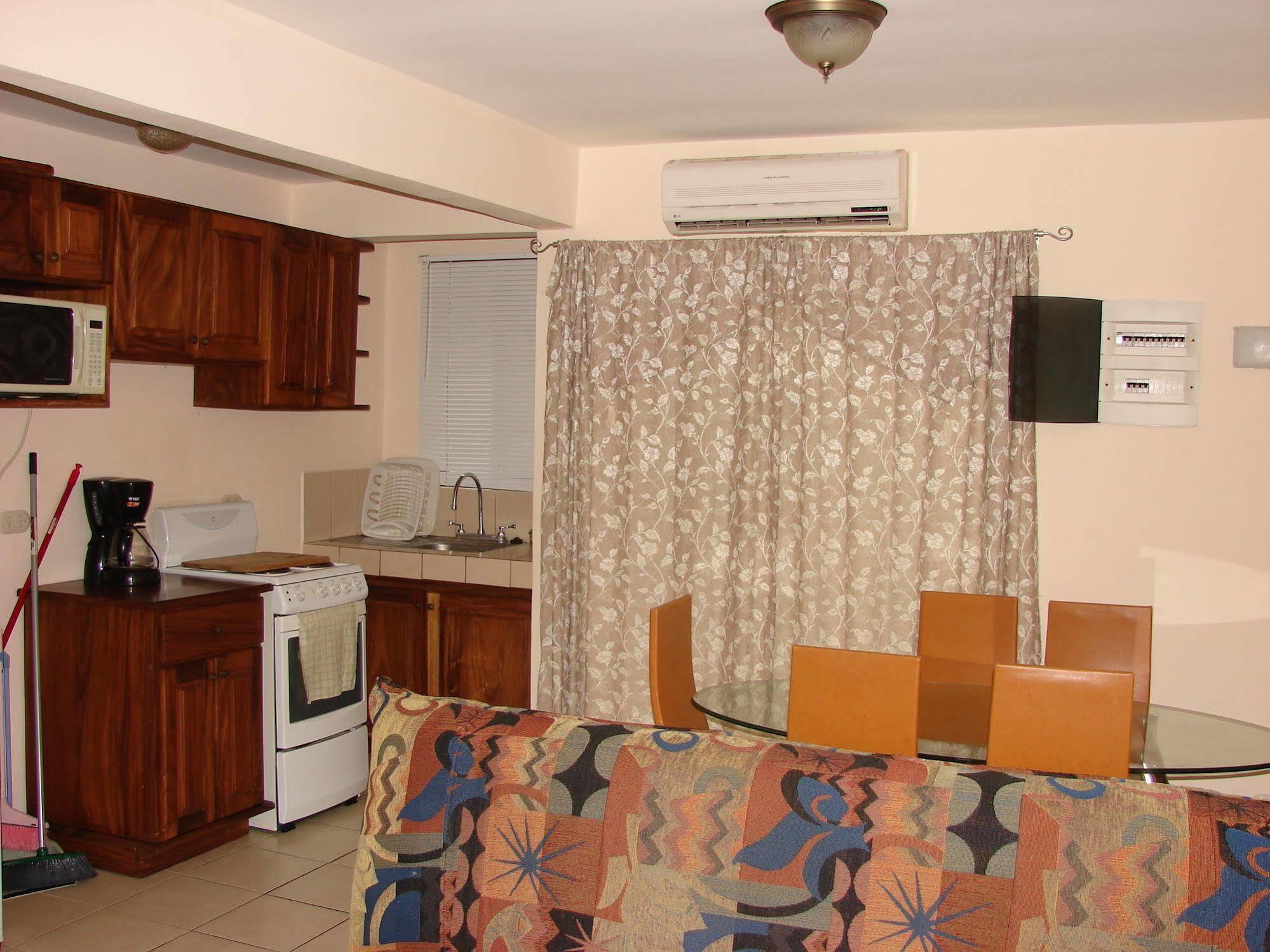 Villa Riviera 2 Bedroom Townhouse Playas del Coco Buitenkant foto