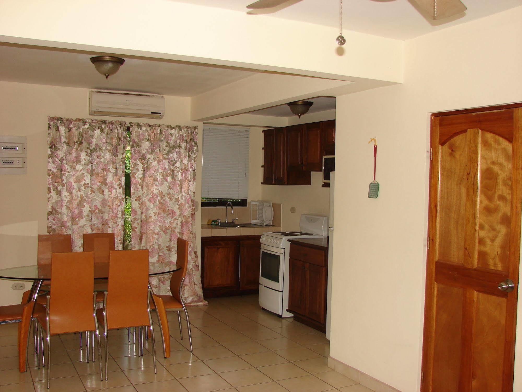 Villa Riviera 2 Bedroom Townhouse Playas del Coco Buitenkant foto